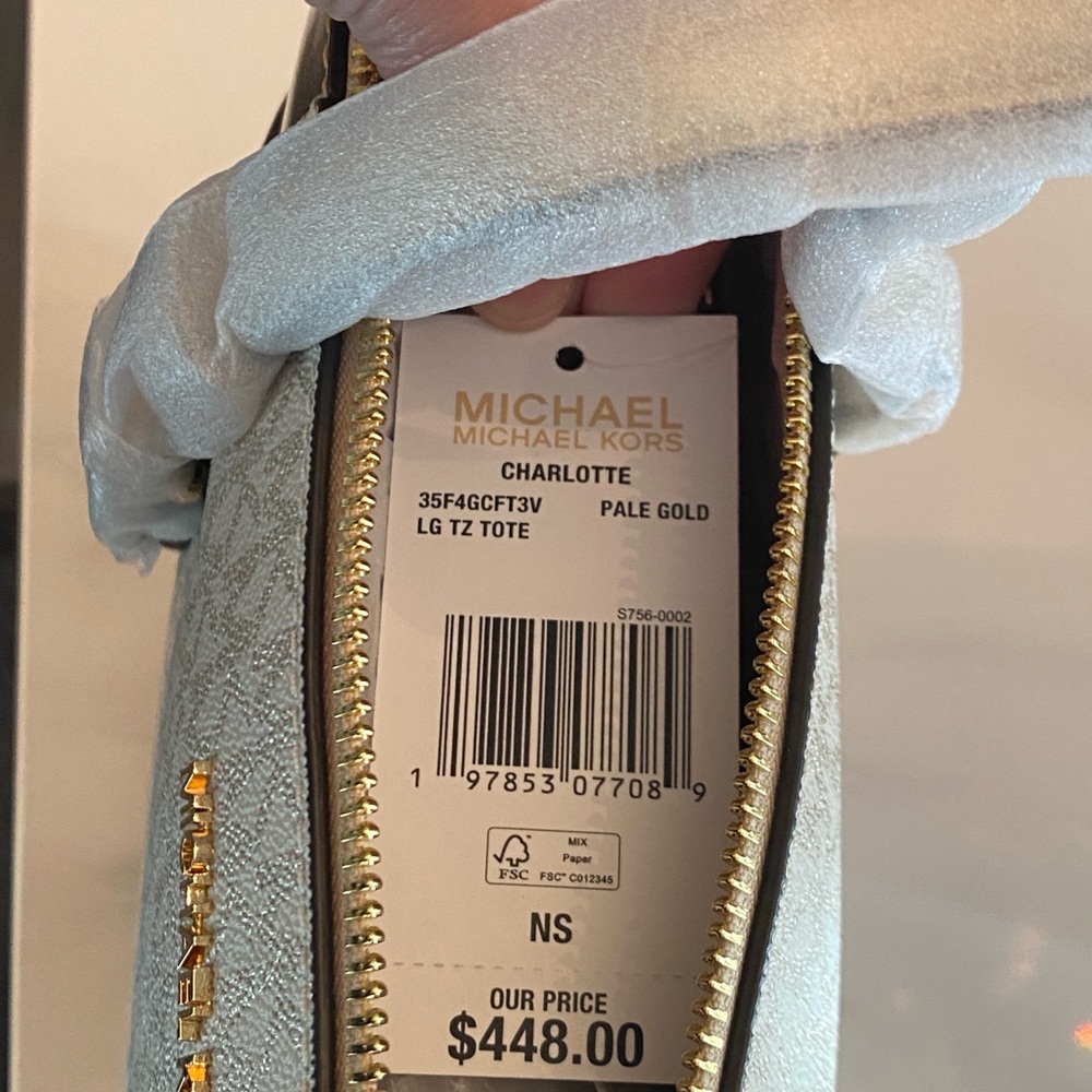 Michael Kors Gold and Cream Women's Bag NWT $448 retail - Picture 3 of 6